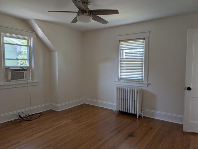 Building Photo - 2905 Griffin Ave