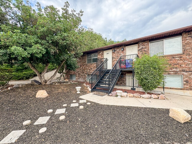 Building Photo - 2012 Nevada Cir