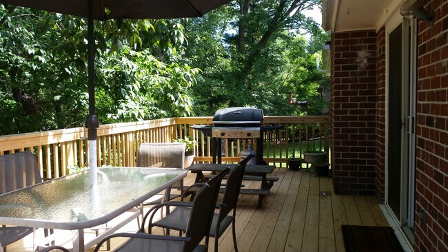 Building Photo - 501 Cranwell Cir
