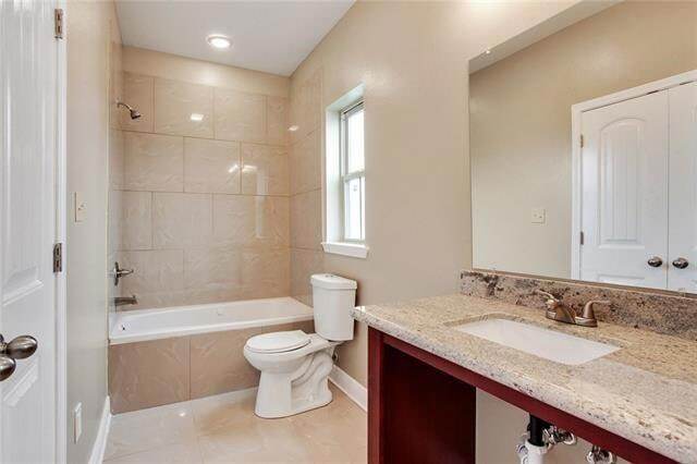 Building Photo - 83 Carriage Ln