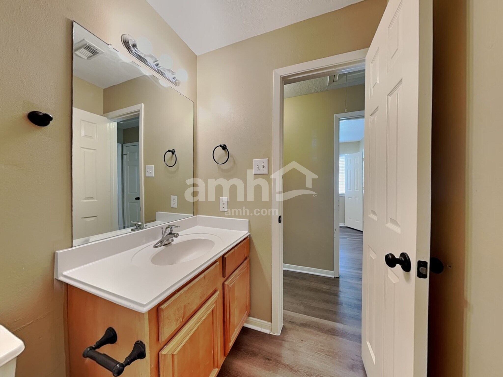 Building Photo - 19339 Otter Trail Ct