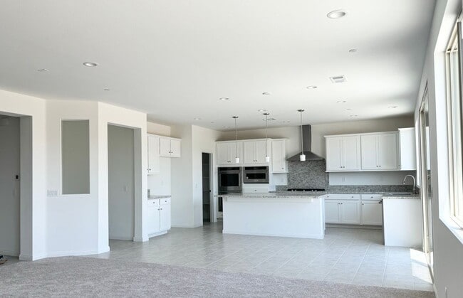 Building Photo - 12783 Mendocino Ridge Dr