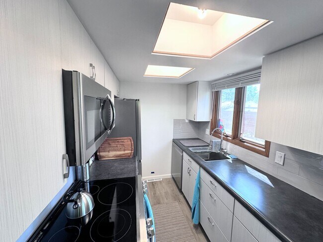 Building Photo - Kleisinger Duplex