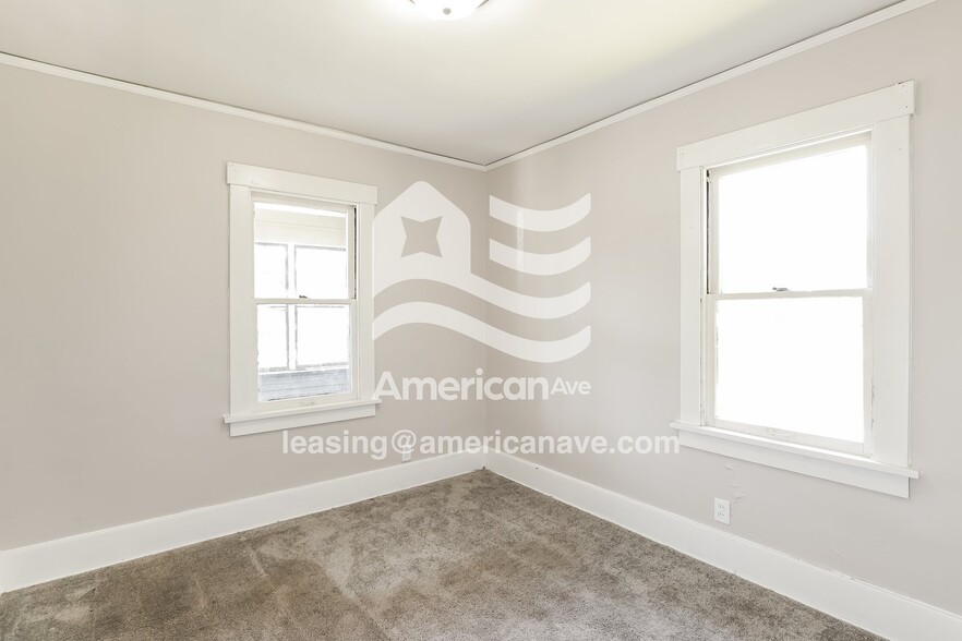 Building Photo - 5621 N 29th St