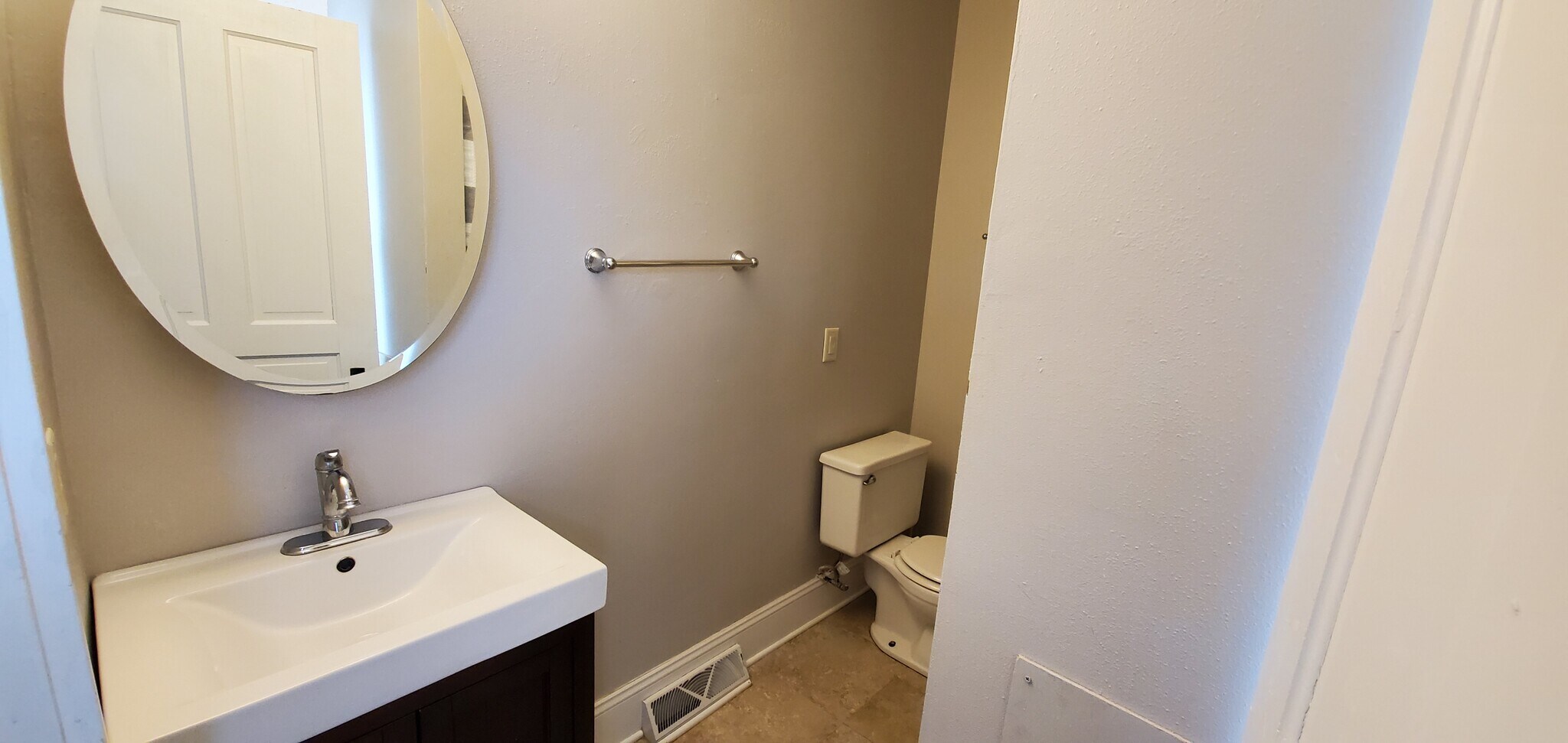 Building Photo - 601 South Academy Street