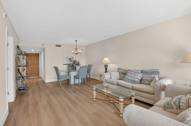 Building Photo - 2871 N Ocean Blvd