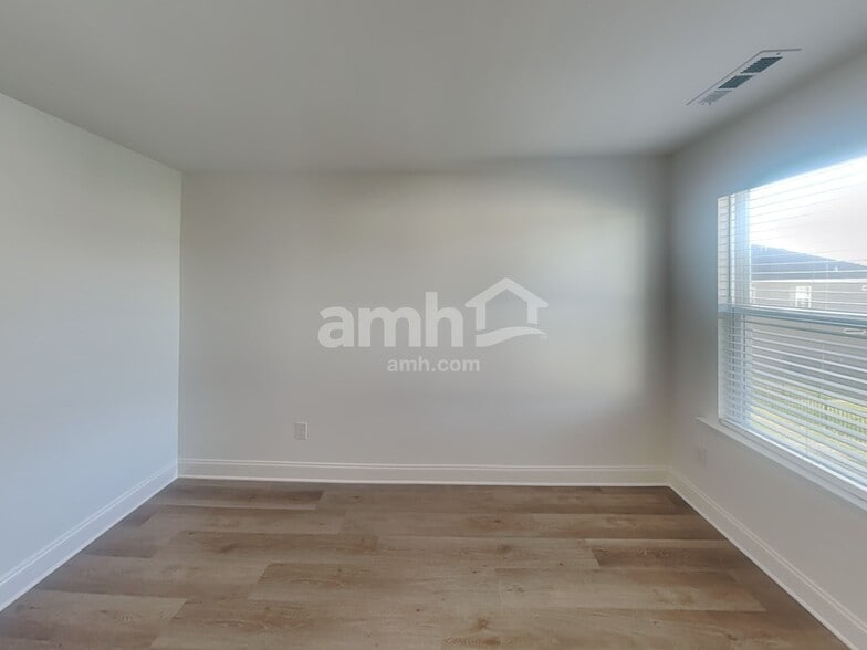 Building Photo - 5210 Purple Frost Wy