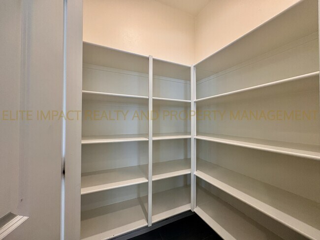 Building Photo - 7654 S Via Casa De Campo