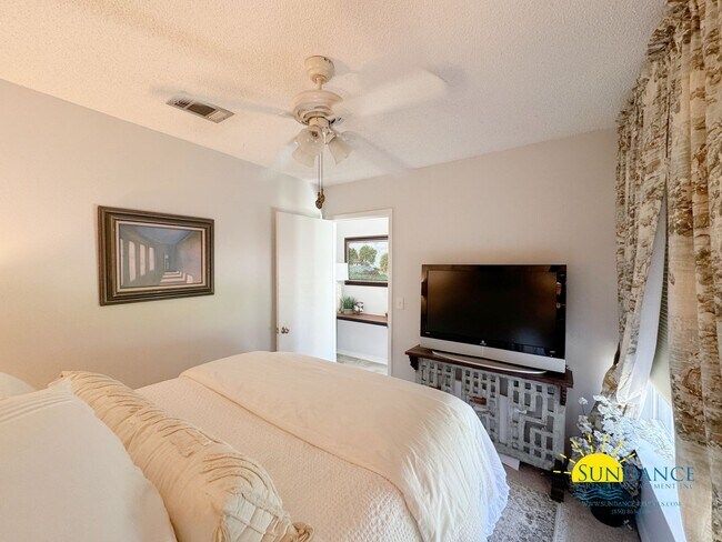 Building Photo - Updated 3-Bedroom Home in Fort Walton Beach