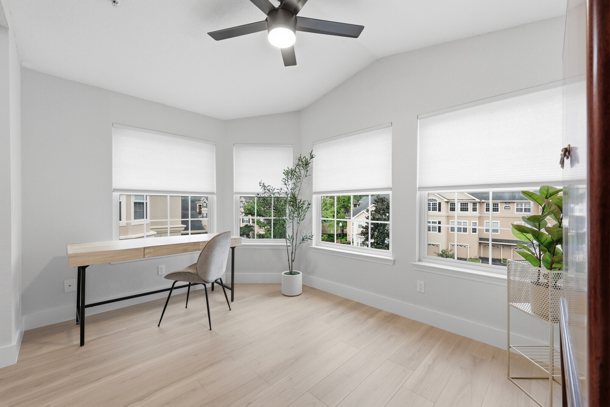 Building Photo - 13810 Sutton Park Dr N