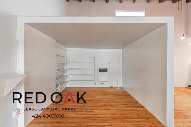 Building Photo - 411 1/2 S Coronado St