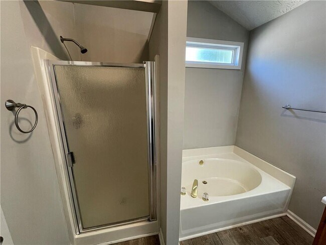 Building Photo - 4401 Dickens Ct NW