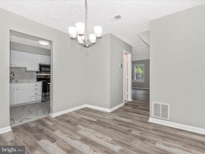 Building Photo - 7292 Mahogany Dr