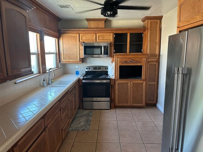 Building Photo - 7296 Ave 232