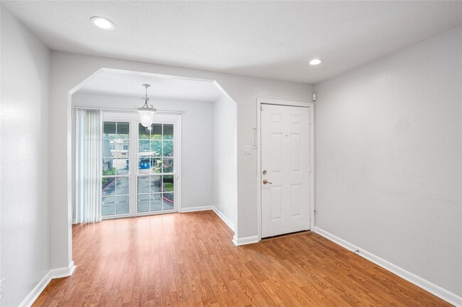 Building Photo - 12633 Memorial Dr