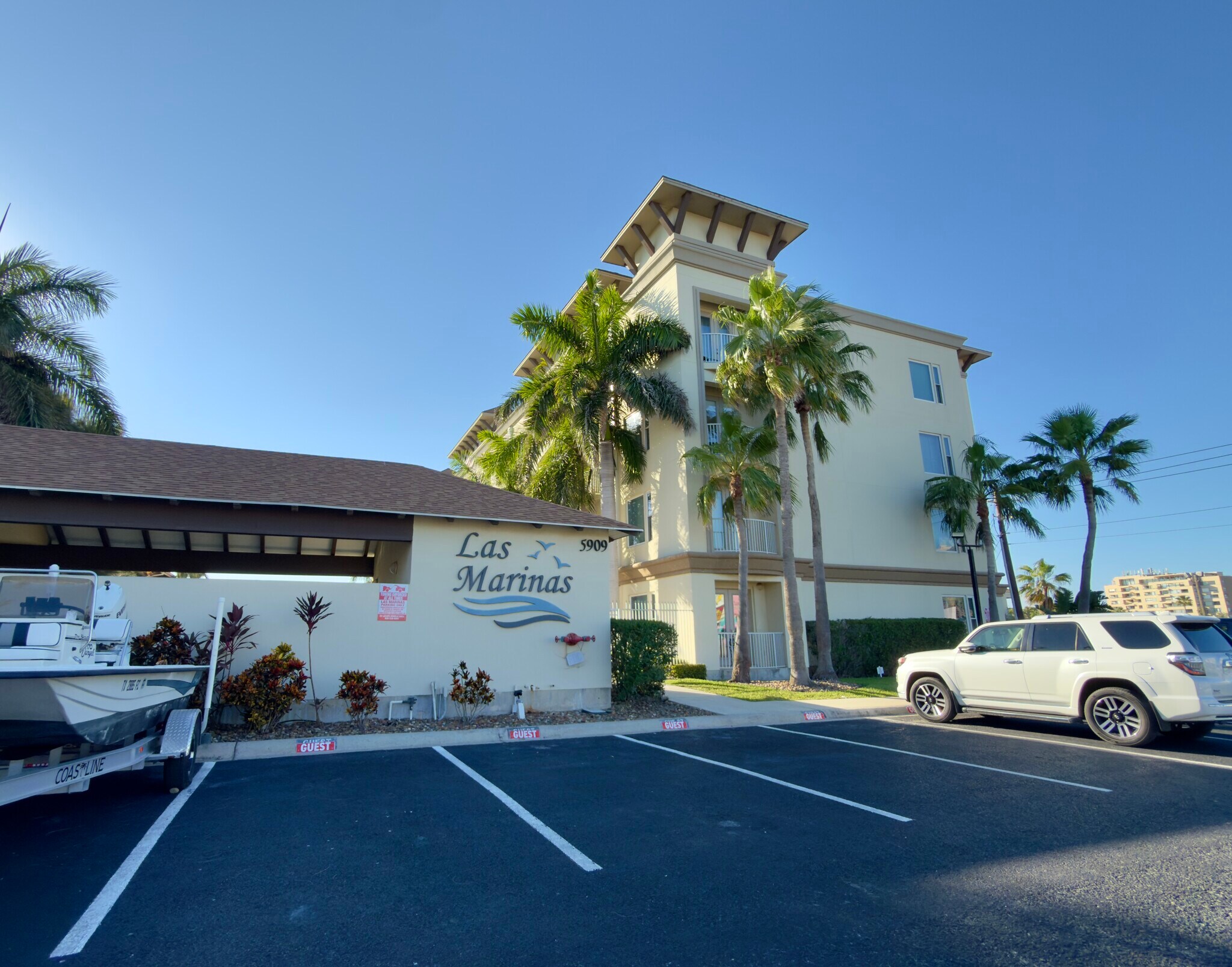 Building Photo - 5909 Padre Blvd