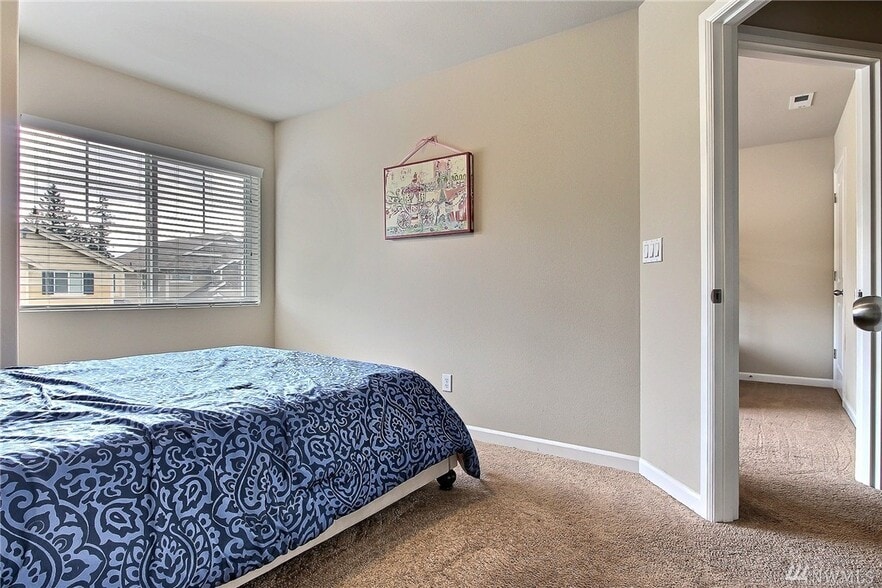 Building Photo - 8840 Jayden Dr NE