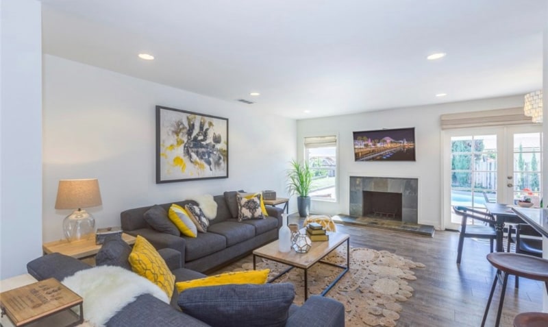 Building Photo - 405 N Peach Knoll