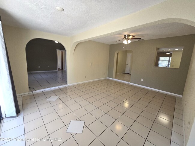 Building Photo - 3251 Windbrook Ave