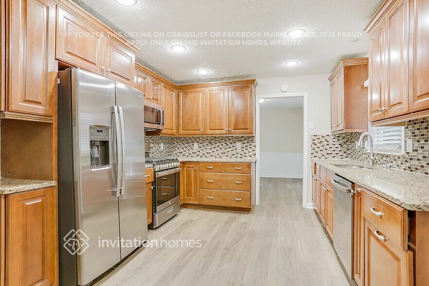 Building Photo - 1851 Birch Ct SW