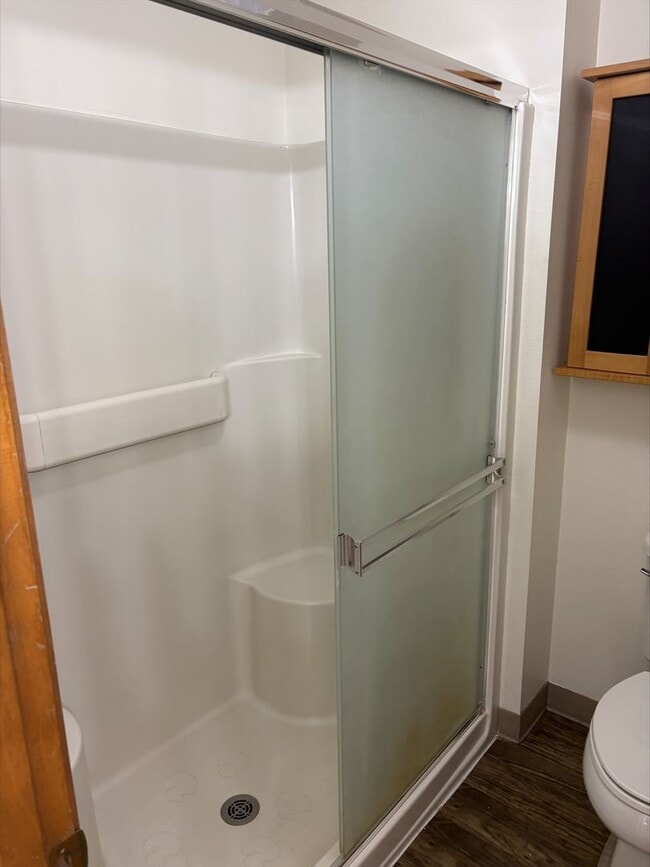 Building Photo - Felida 4 Bedroom with ADA bathroom