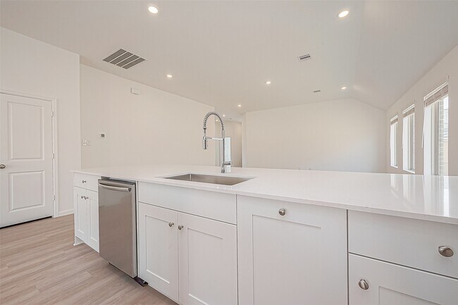 Building Photo - 27122 Angel Creek Ln