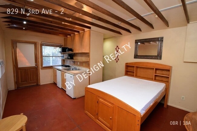 Building Photo - Casita Guest House - Just off 4th Ave/Univ...