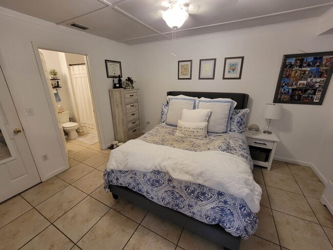 Building Photo - 404 Sable Ct