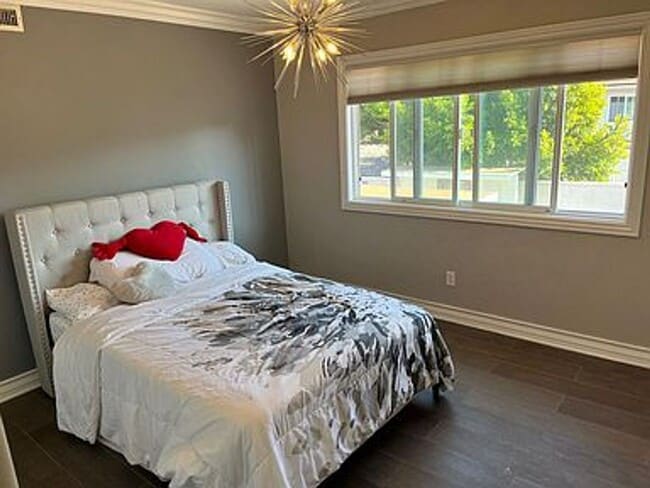 Building Photo - Westlake Village First Neighborhood Cul-De-Sac Home ** Non-Smoking Home/Property**