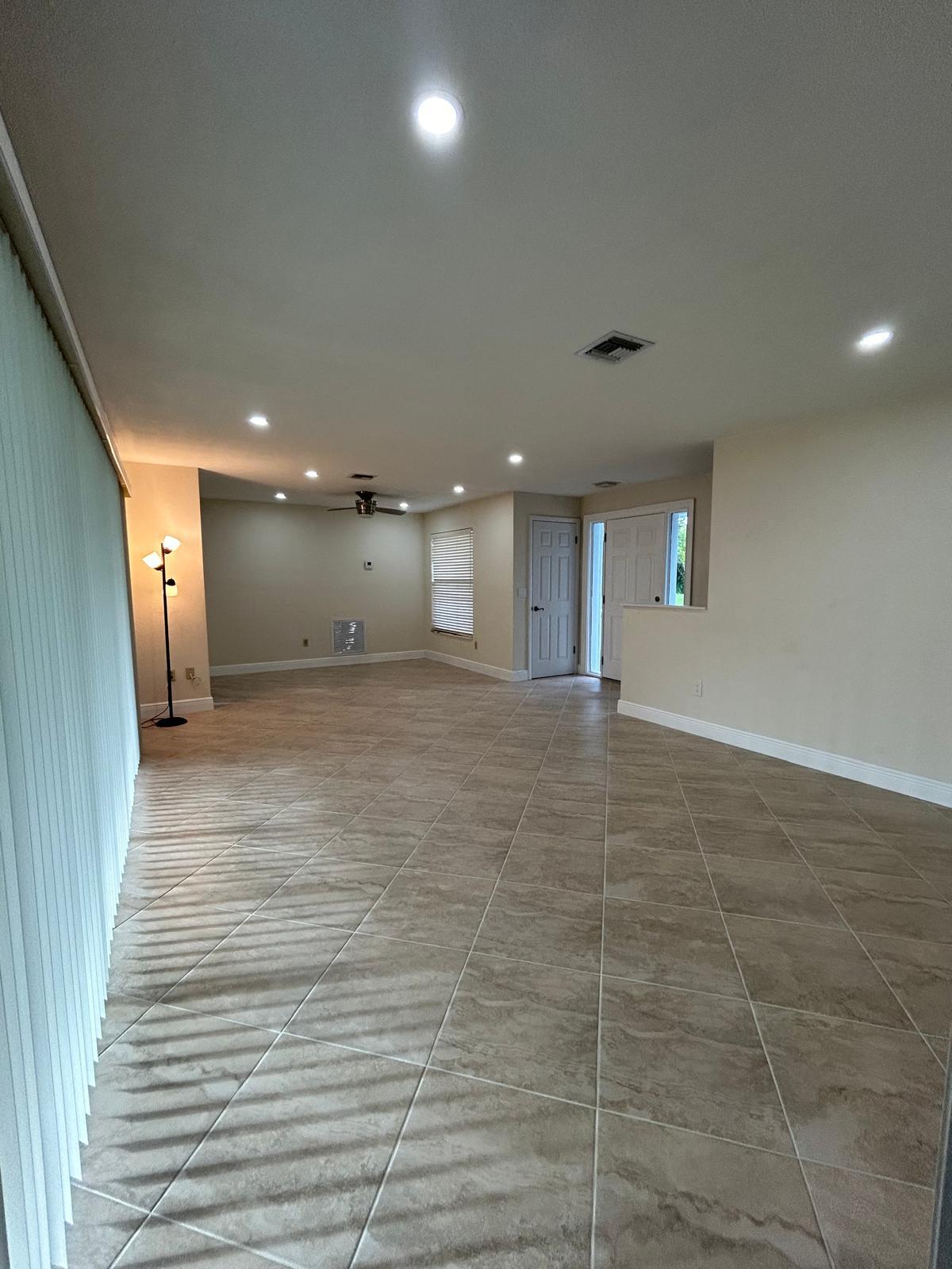 Building Photo - 4108 SE 8th Ave