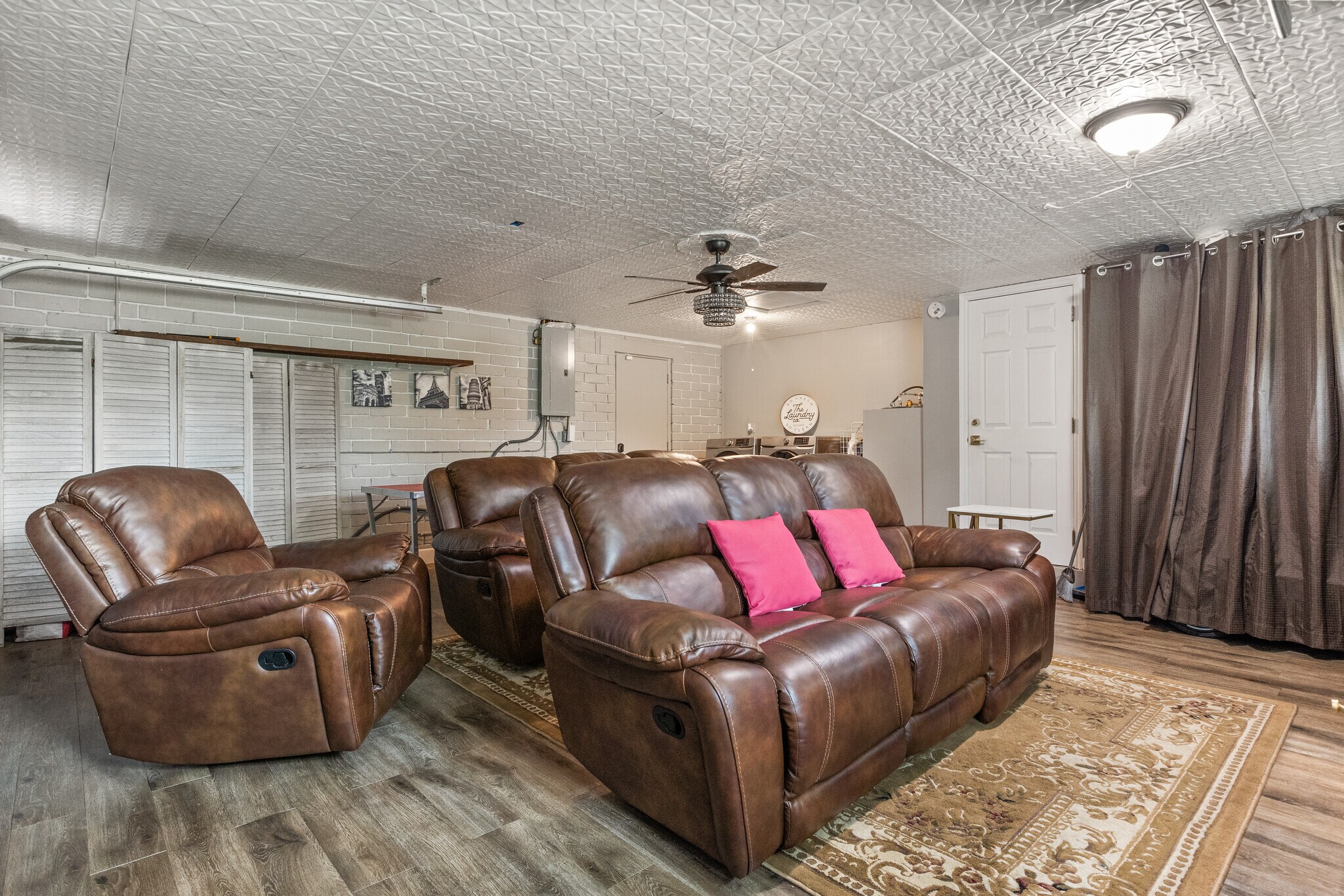 Building Photo - 4760 Lake Cecile Dr