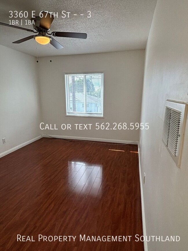 Building Photo - 1 Bedroom Available now! Accepting section...