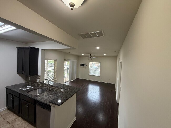 Building Photo - 518 E Celebration Way