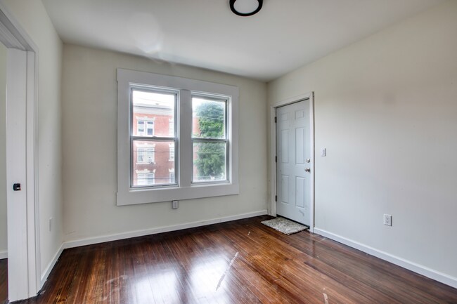 Building Photo - 49-51 Kibbe St - Unit 202