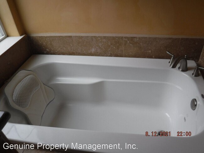 Building Photo - 3 br, 2 bath House - 800 N Rose Street