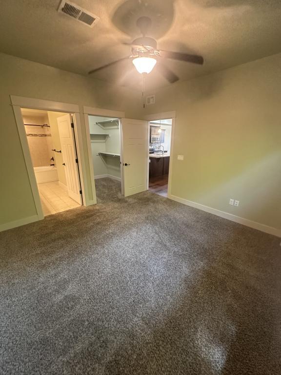 Building Photo - 2122 Sandbur Dr