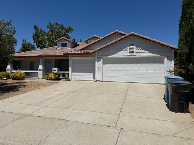 Building Photo - **PENDING** 4 Bedroom, 2 1/2 Bathroom Single Family Home In Antioch with Three Car Garage