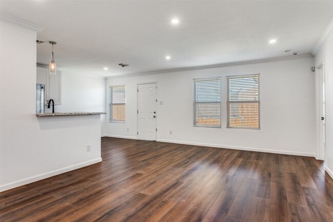 Building Photo - 2104 Greybull Tr