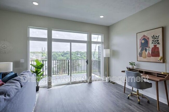 Building Photo - 630 N 46th St