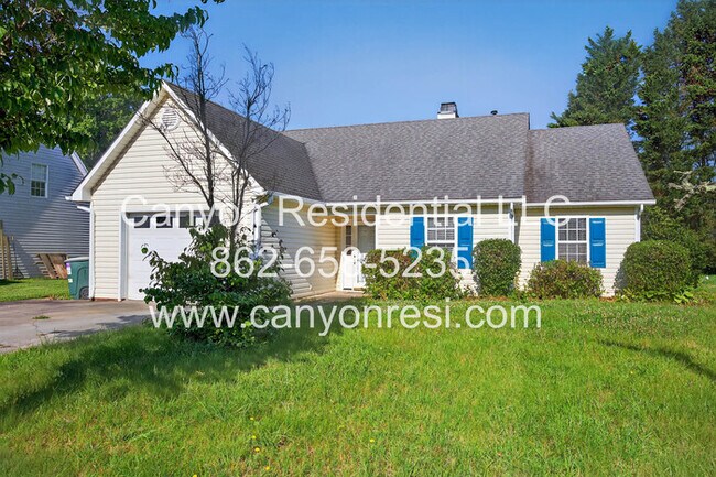 Building Photo - 2035 Ardmore Village Ln