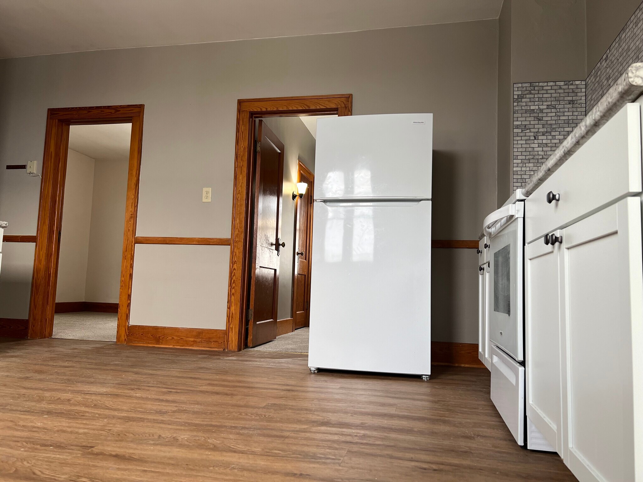 Building Photo - 31 Mathias Ave