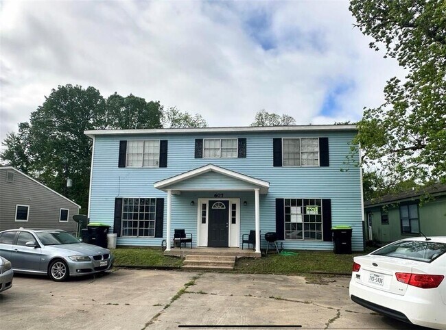 Primary Photo - 607 Reed Ave