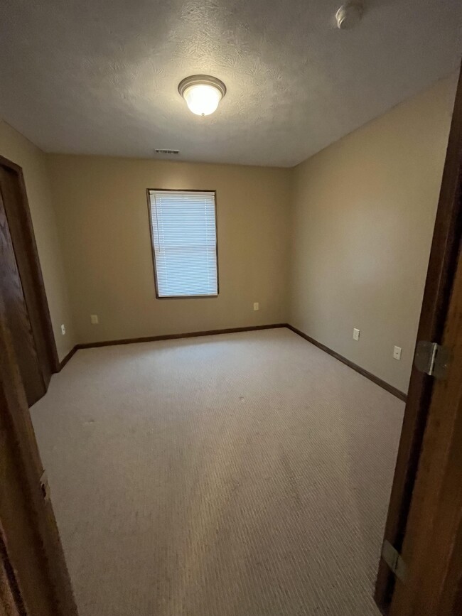 Building Photo - 969 B McDonald Dr