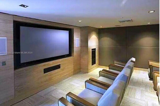 Building Photo - 950 Brickell Bay Dr