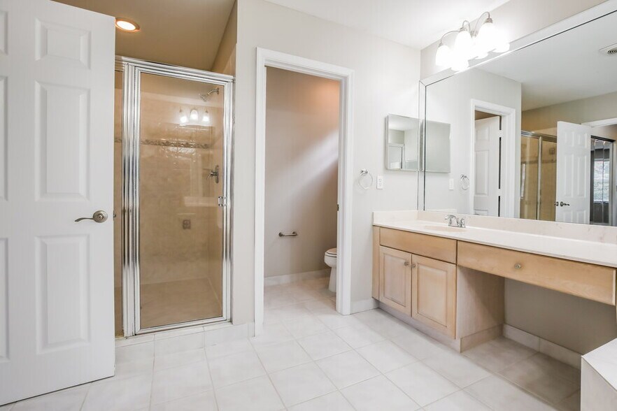 Building Photo - 103 SW 164th Ave