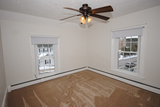 Building Photo - 79 School St