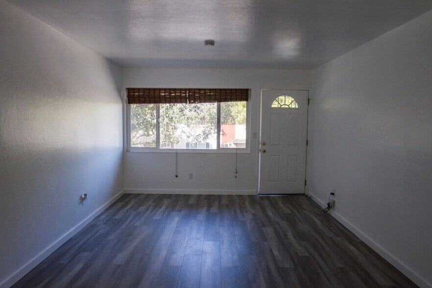 Front window - Living room - 621 Grand Fir Ave