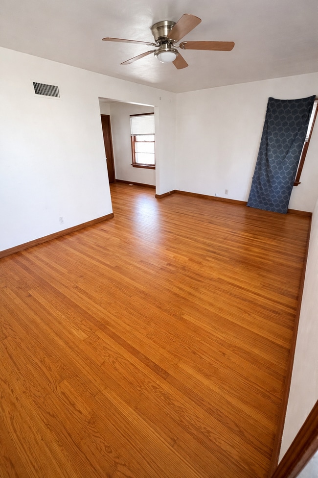 Building Photo - 9682 Lilly Jean Dr