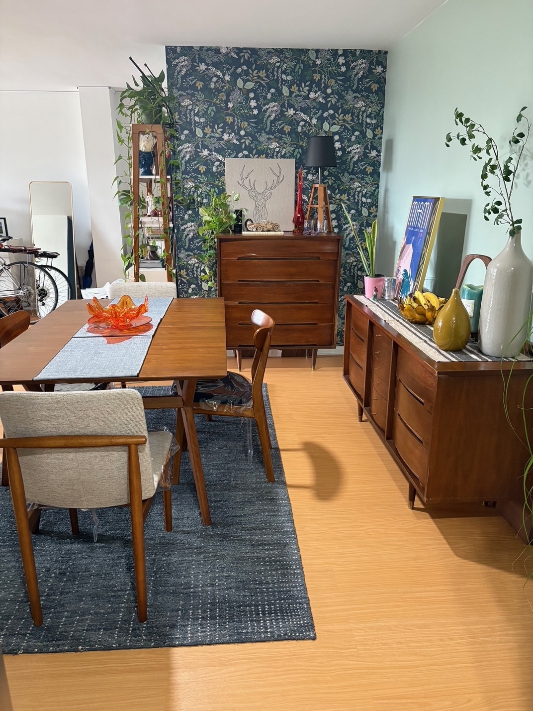 dinning room 1 - 4977 Battery Ln