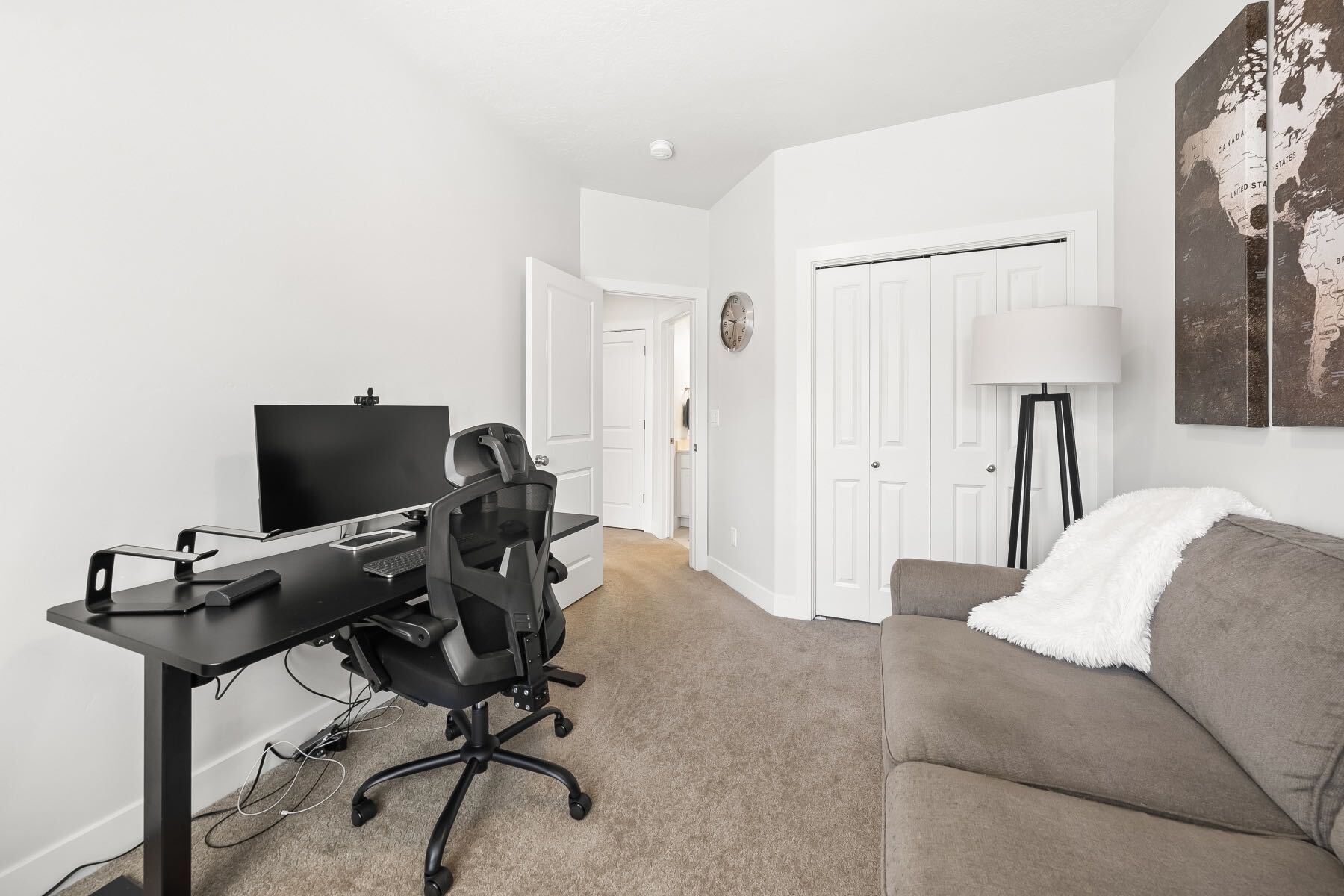 Building Photo - 8912 S 660 E